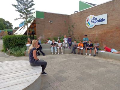 Projekt venkovn&iacute; tř&iacute;dy: Zitelementen voor basisschool De Expeditie in Arnhem