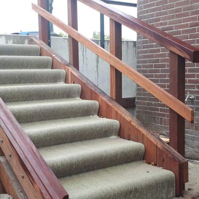 3D-printed slope stairs at dike house in Heinenoord